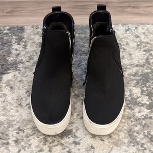 Steve Madden wedge sneakers, black with dual zippers